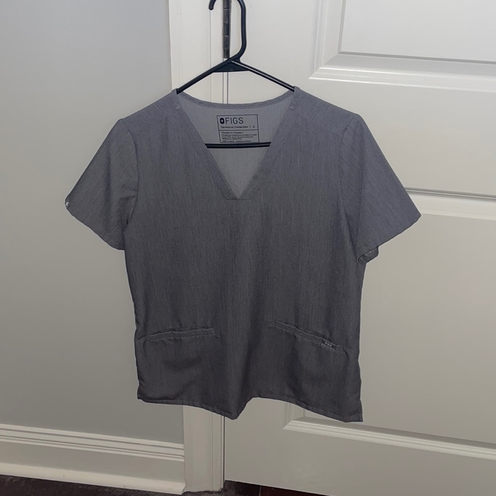 Figs Casma graphite top